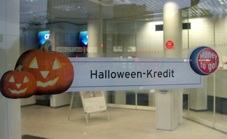 happy halloween... har  har